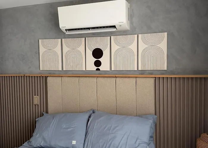 Cozy Near Business Park With View Balcony, Pool, Netflix-ready Smart Tv Leilighet