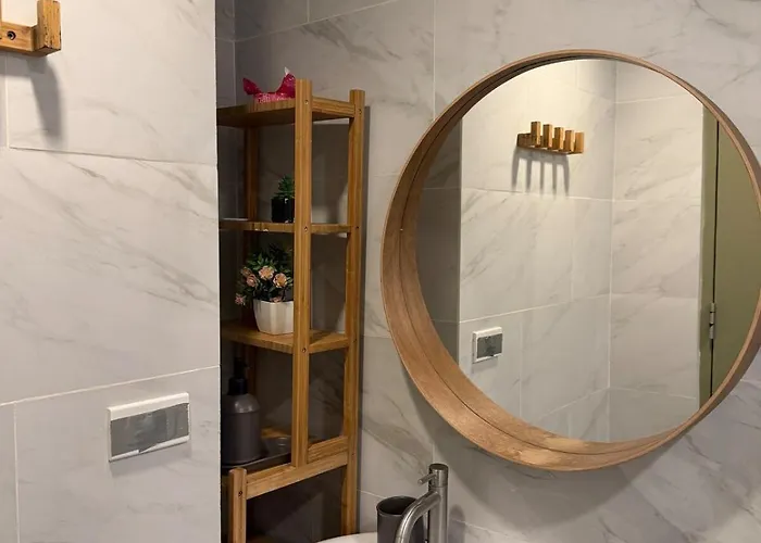 Cozy Near Business Park With View Balcony, Pool, Netflix-ready Smart Tv Cebu